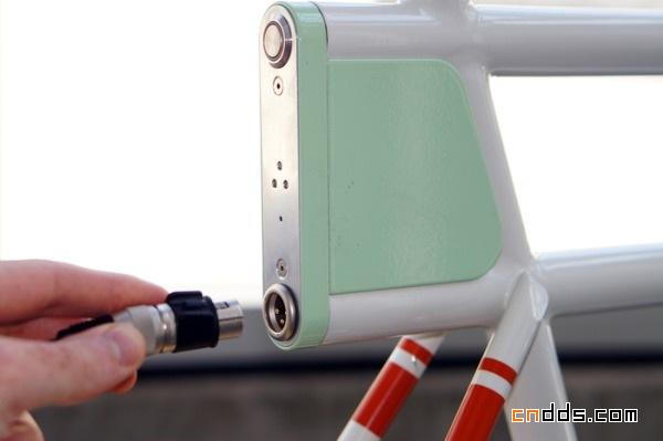 小清新Faraday Porteur电动自行车