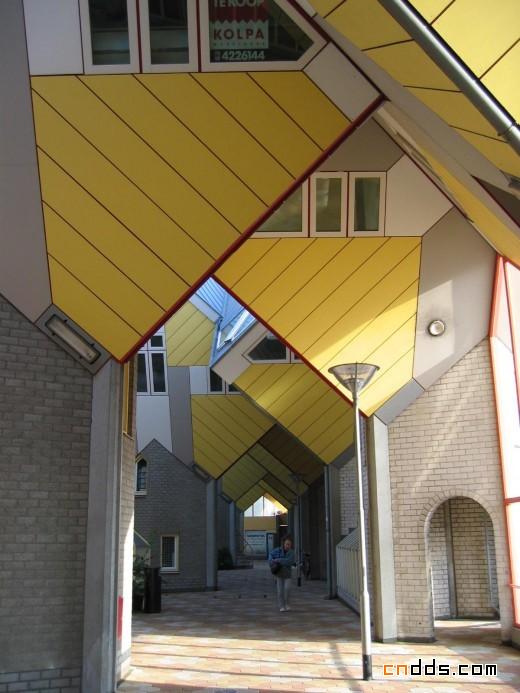 荷兰鹿特丹的立方体房子