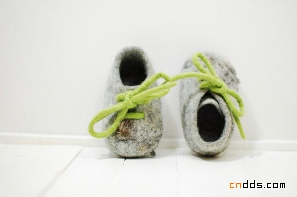 萌翻了的纯手工制作羊毛毡婴儿鞋