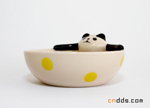 洗澡的熊猫