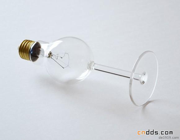 独特的玻璃杯灯泡