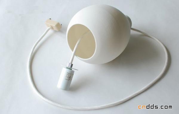 日本设计师Hikaru Yajima的新型陶瓷吊灯