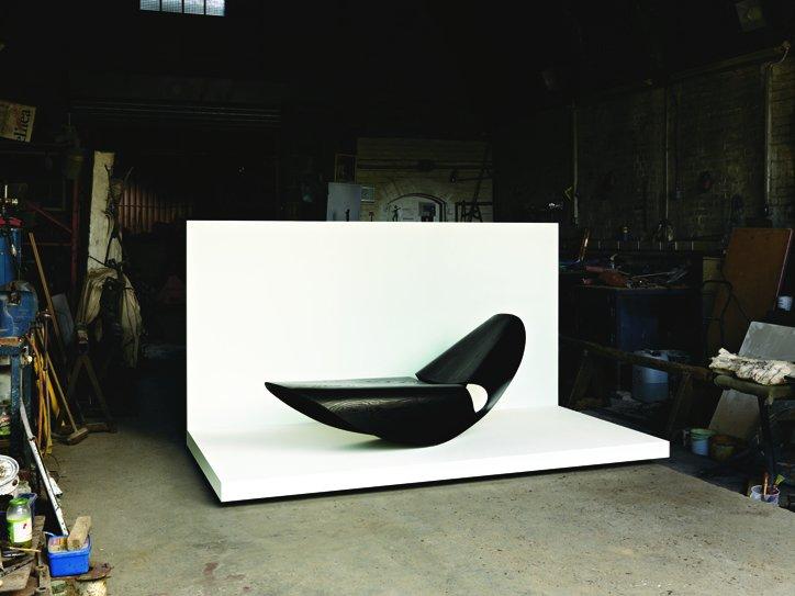 黑色胡桃木摇椅创意设计