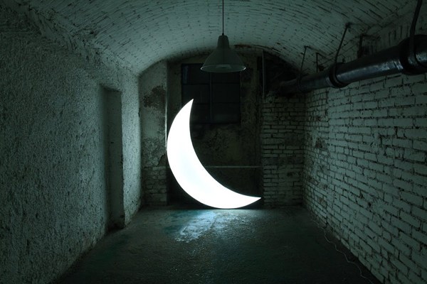 Leonid Tishkov：奇幻而浪漫的＂私人月亮＂