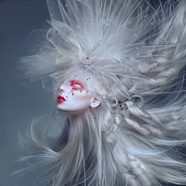 Natalie Shau 詭異插畫設計