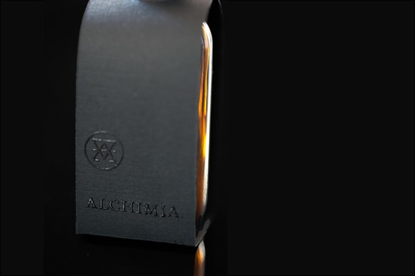 Alchimia品牌簡約優雅包裝設計