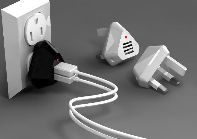 小巧的旅行充電器