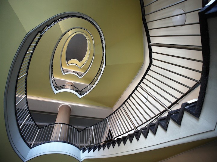 独特迷人的的螺旋式楼梯