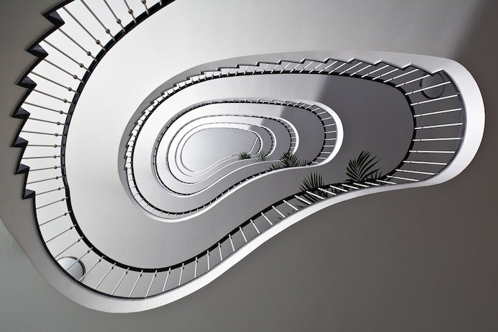 独特迷人的的螺旋式楼梯