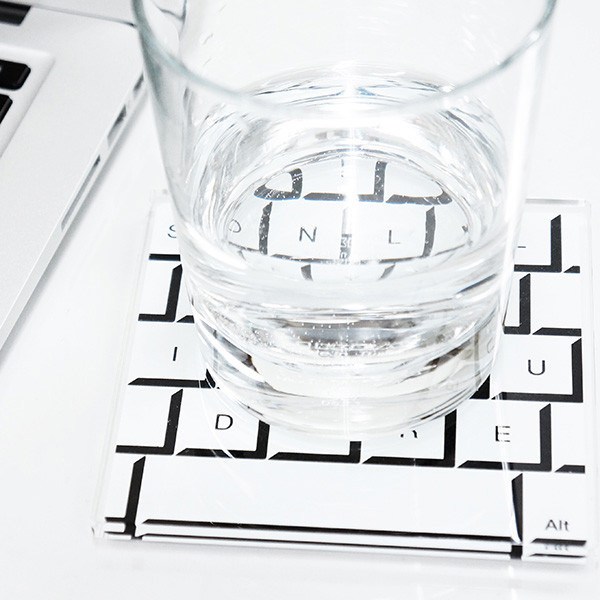 键盘造型的创意杯垫