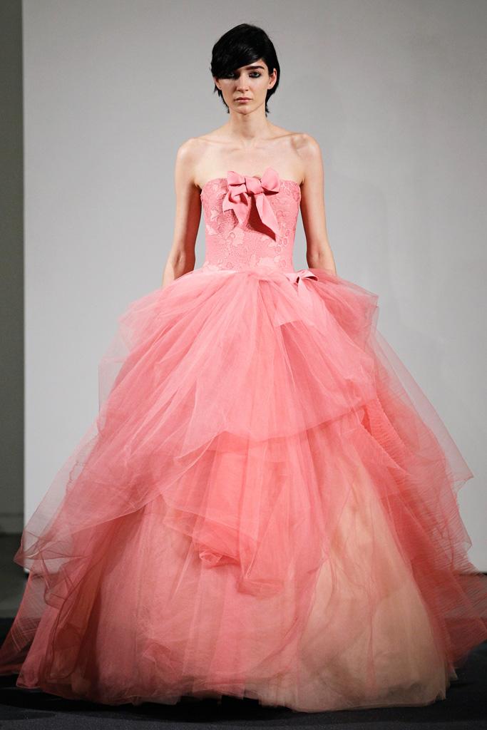 经典粉色系列婚纱设计