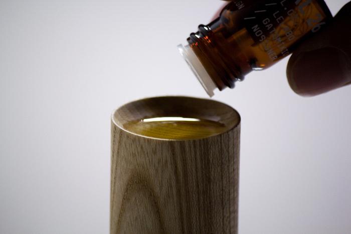 日本NOSINGER工作室设计的“香薰胶囊”