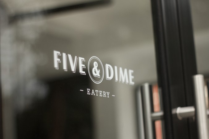 新加坡餐厅Five &amp; Dime 品牌设计