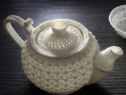 “竹篮”茶壶
