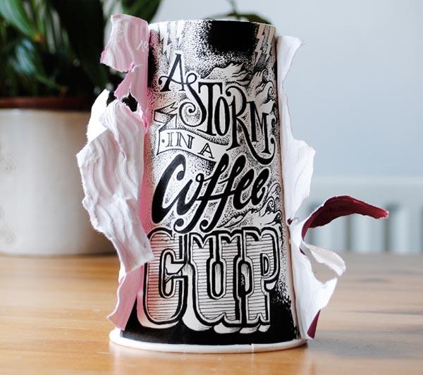 :咖啡杯上的创意艺术字体设计