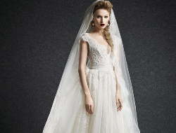 美翻了的2015新款婚纱设计