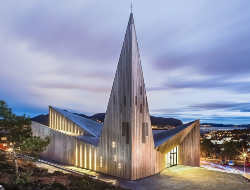 挪威KNARVIT锐角构成大教堂设计