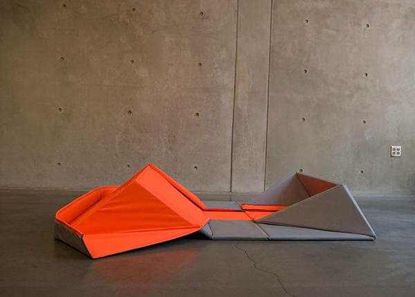 可拆开成垫子的 Origami 沙发