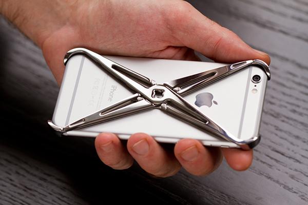 eXo-Skeleton iPhone功能性配件