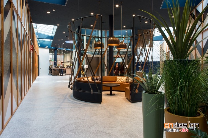 荷兰Tribes移动概念的办公空间创意设计