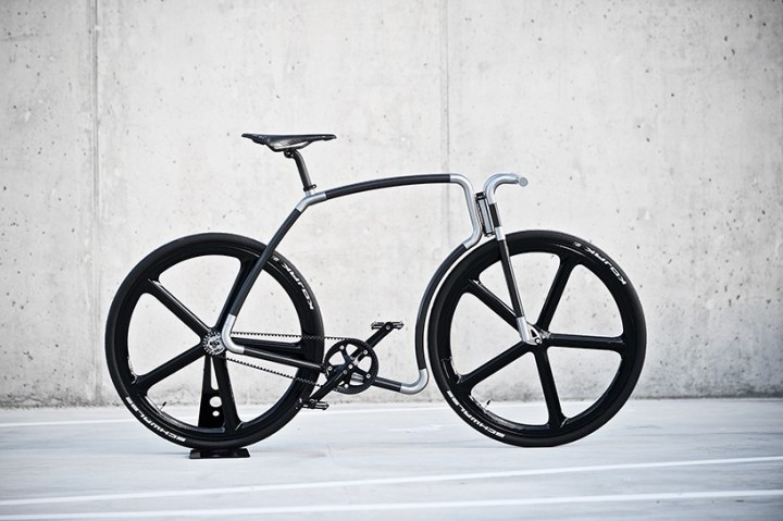 便捷舒适运动环保的碳纤维自行车Viks Carbon