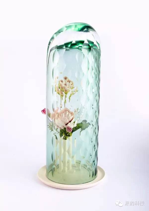 派的艺术|万花筒花瓶赋予鲜花的千姿百态