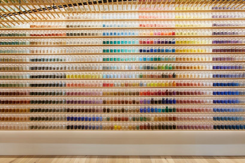 4000 多种颜料和纸笔 别具一格的“画具研究室”