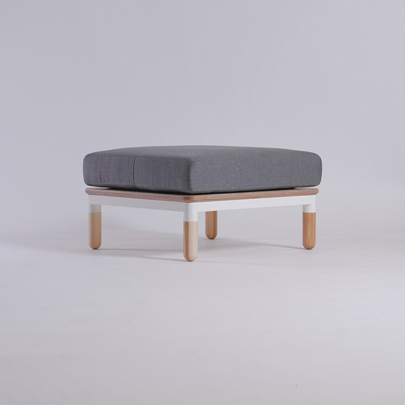 R series sofa  