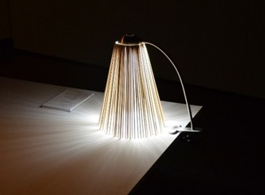 Hongtao Zhou设计的创意灯具Lamphouse Installation