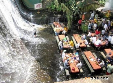 菲律宾特色瀑布餐厅