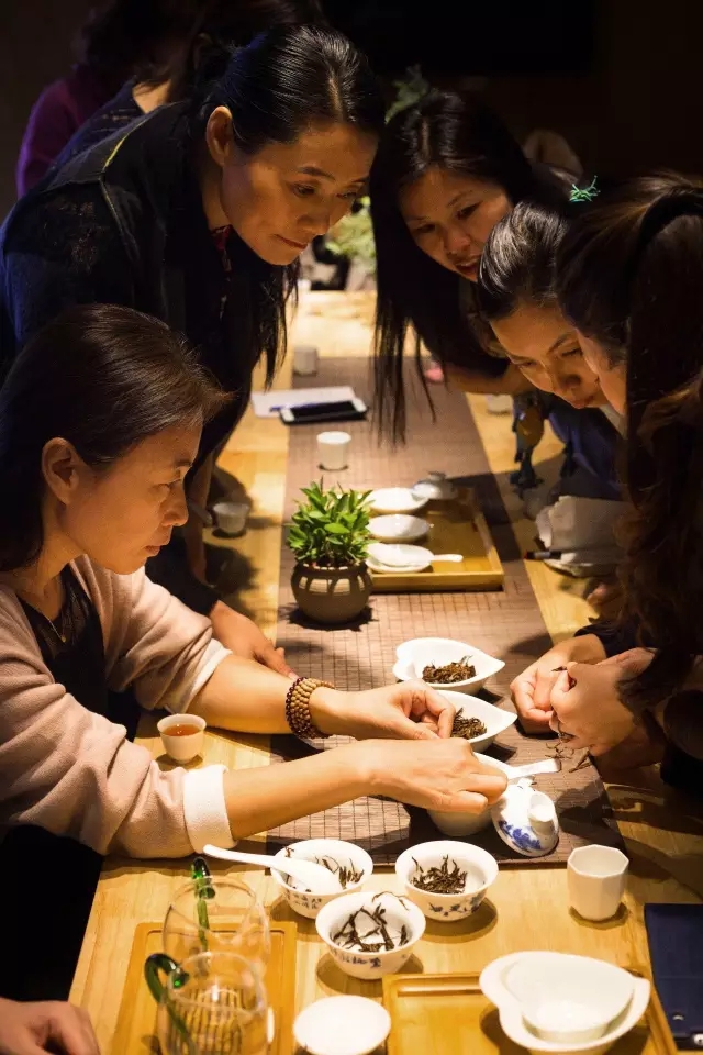 郑州禅意餐饮—云端静舍中式茶餐厅