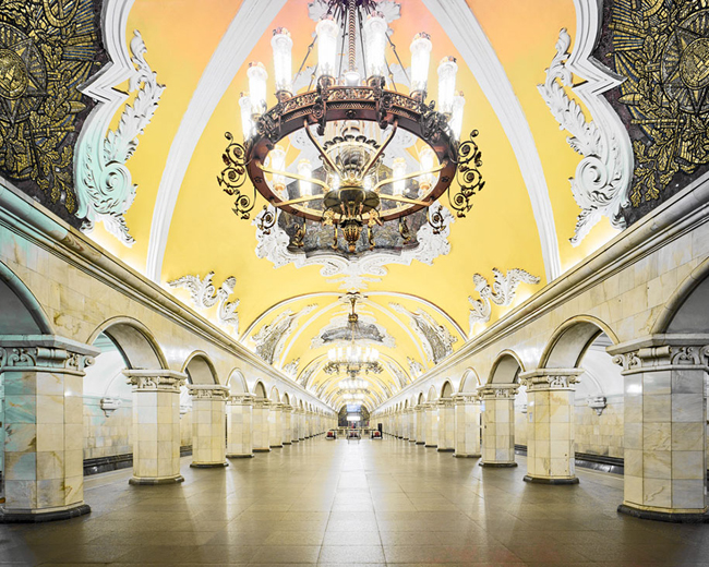 莫斯科空空如也的辉煌地铁