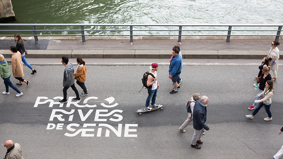 巴黎塞纳河畔步道 | 品牌塑造