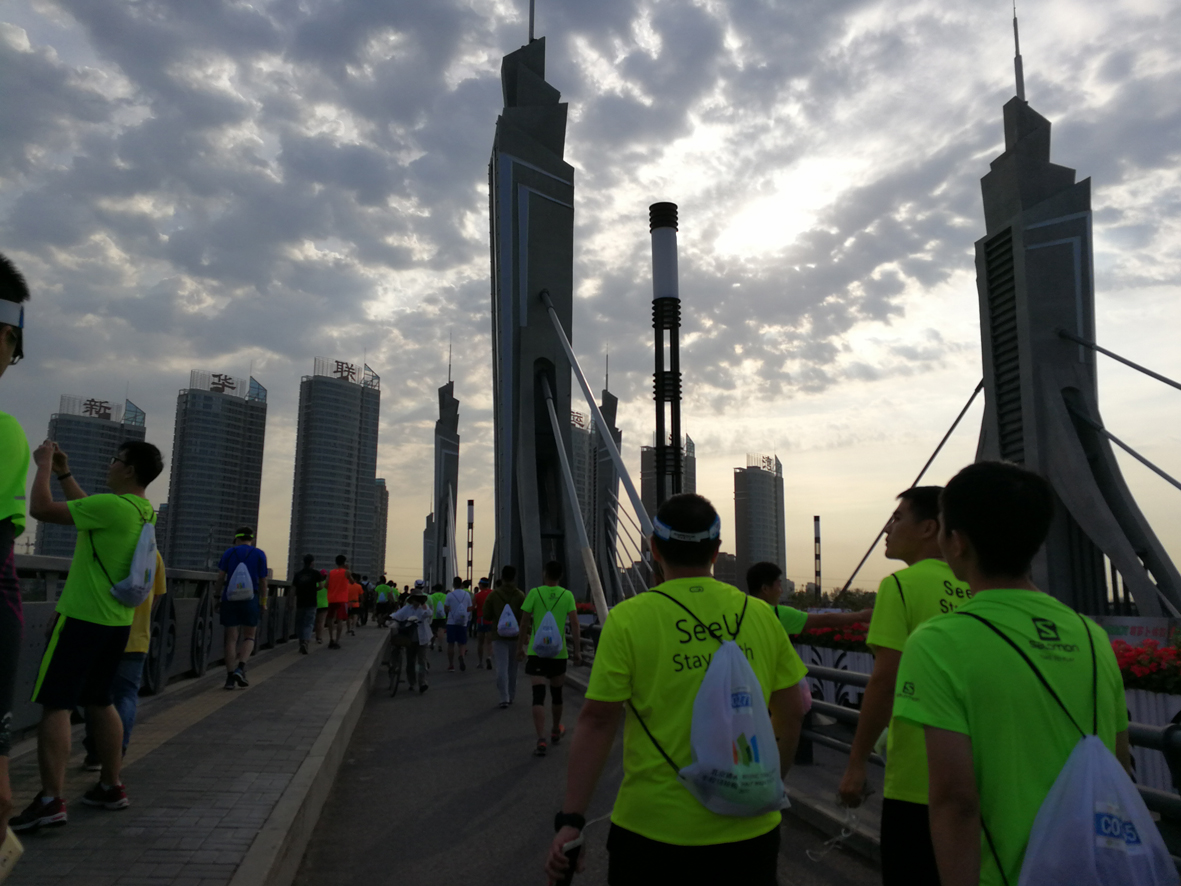 领略案例 | 2017北京通州半程马拉松形象设计