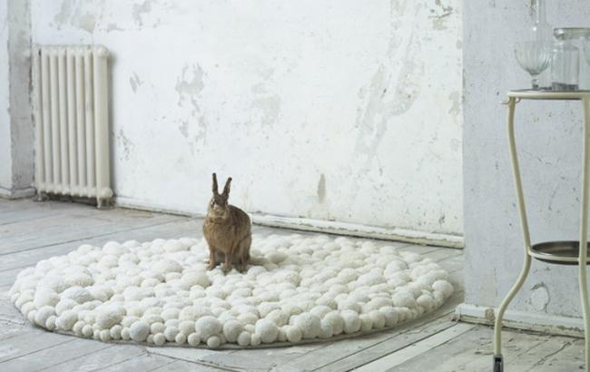 绒球组合而成的家具地毯