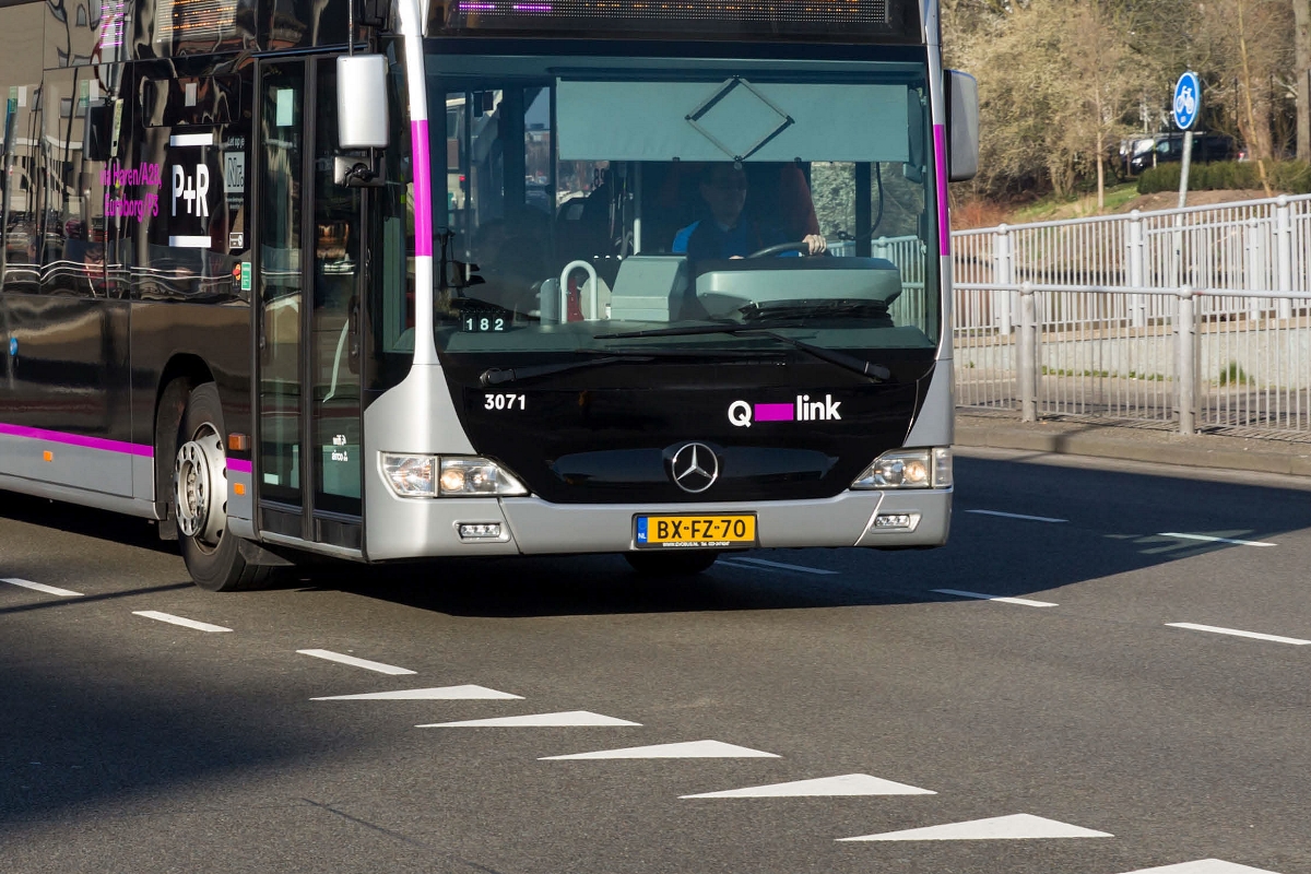 城市公交系统“Q–link”品牌视觉形象设计