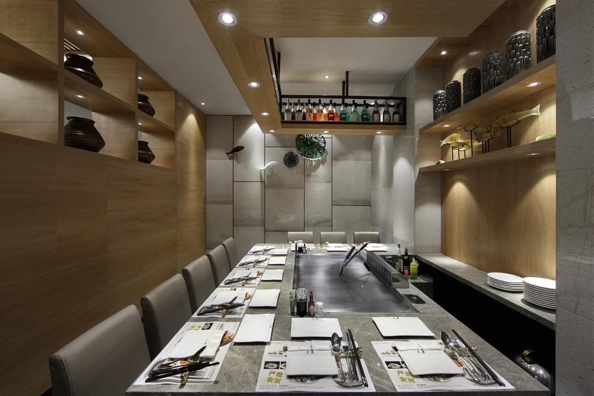 餐厅设计 401㎡日式铁板烧空间：大渔，刀光下的“慢食”之旅