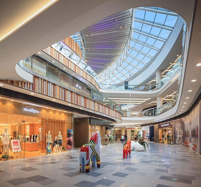 开业几年人气依然很高，武汉荟聚中心商场设计有哪些亮点？
