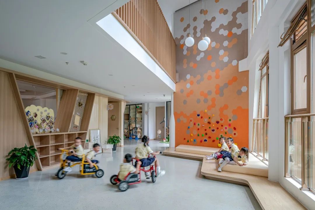 郑州普通幼儿园装修效果图-郑州普通幼儿园装修实景图-宏钰堂幼儿园装修公司