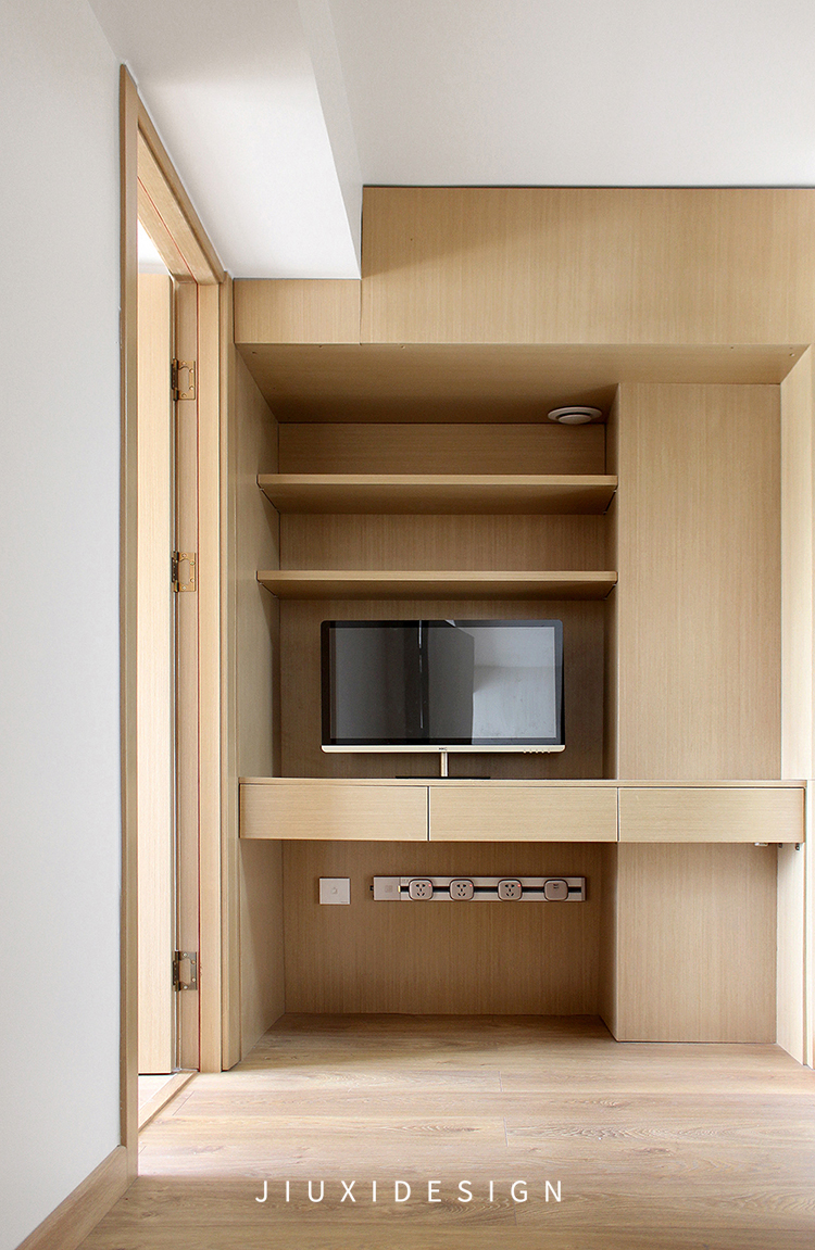 「久栖设计」三人居的『一室』生活，利用原木满足对日式的执念