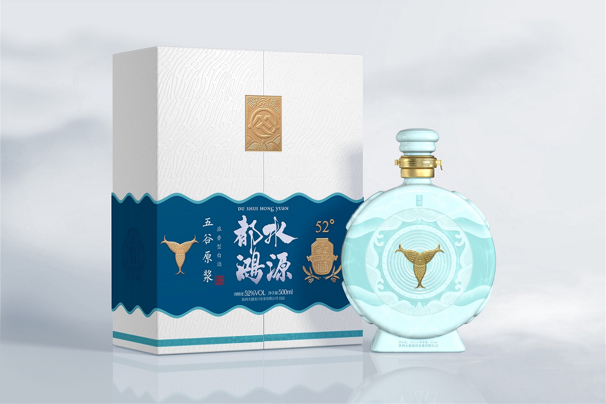 都水鴻源@厚啟 / 戰(zhàn)略新品-三魚共首白酒包裝設(shè)計