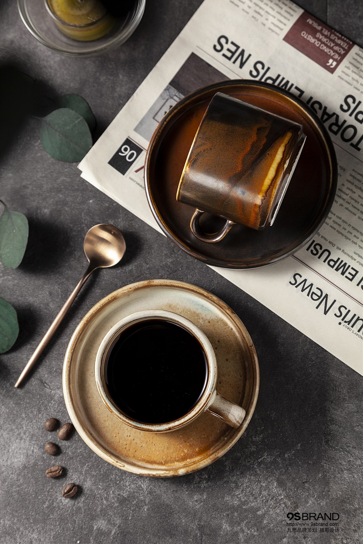 一组复古咖啡杯系列广告拍摄鉴赏 九思品牌摄影