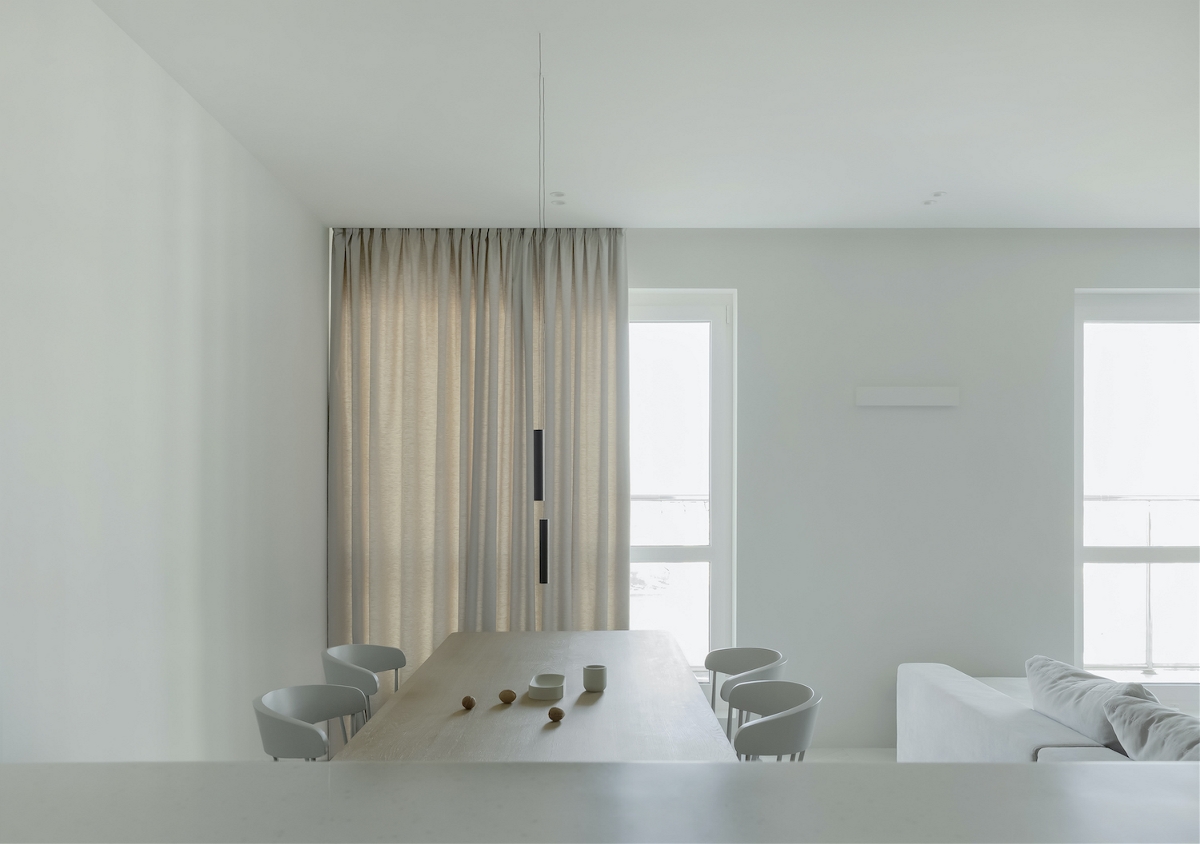 NEEN DESIGN：极简风85²公寓呈现自然性和相互之间的微妙关系