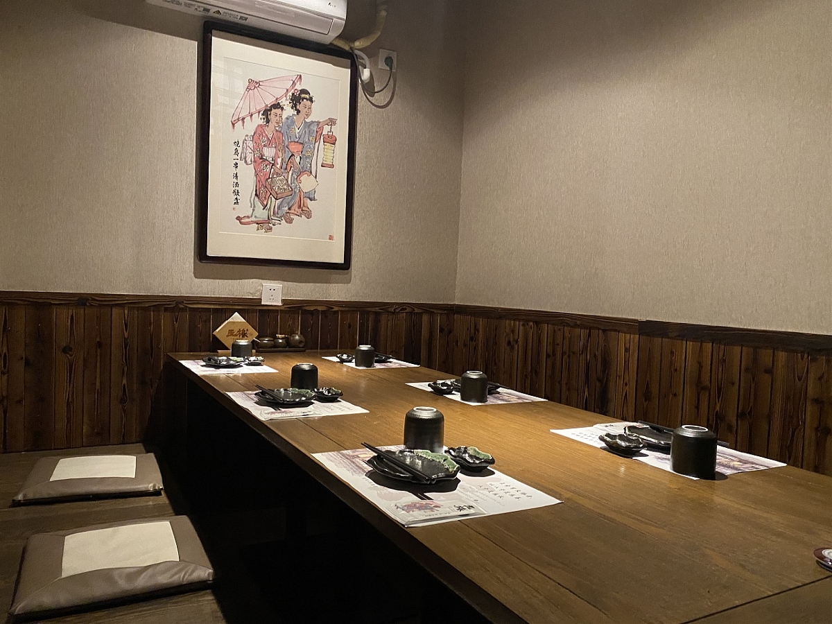 玉椿烧鸟居酒屋日本料理餐饮全案设计——品深餐饮设计