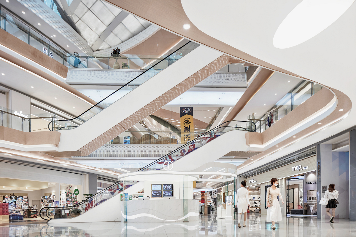  龙华天虹购物中心焕新升级，伍曦设计为商业注入新势能