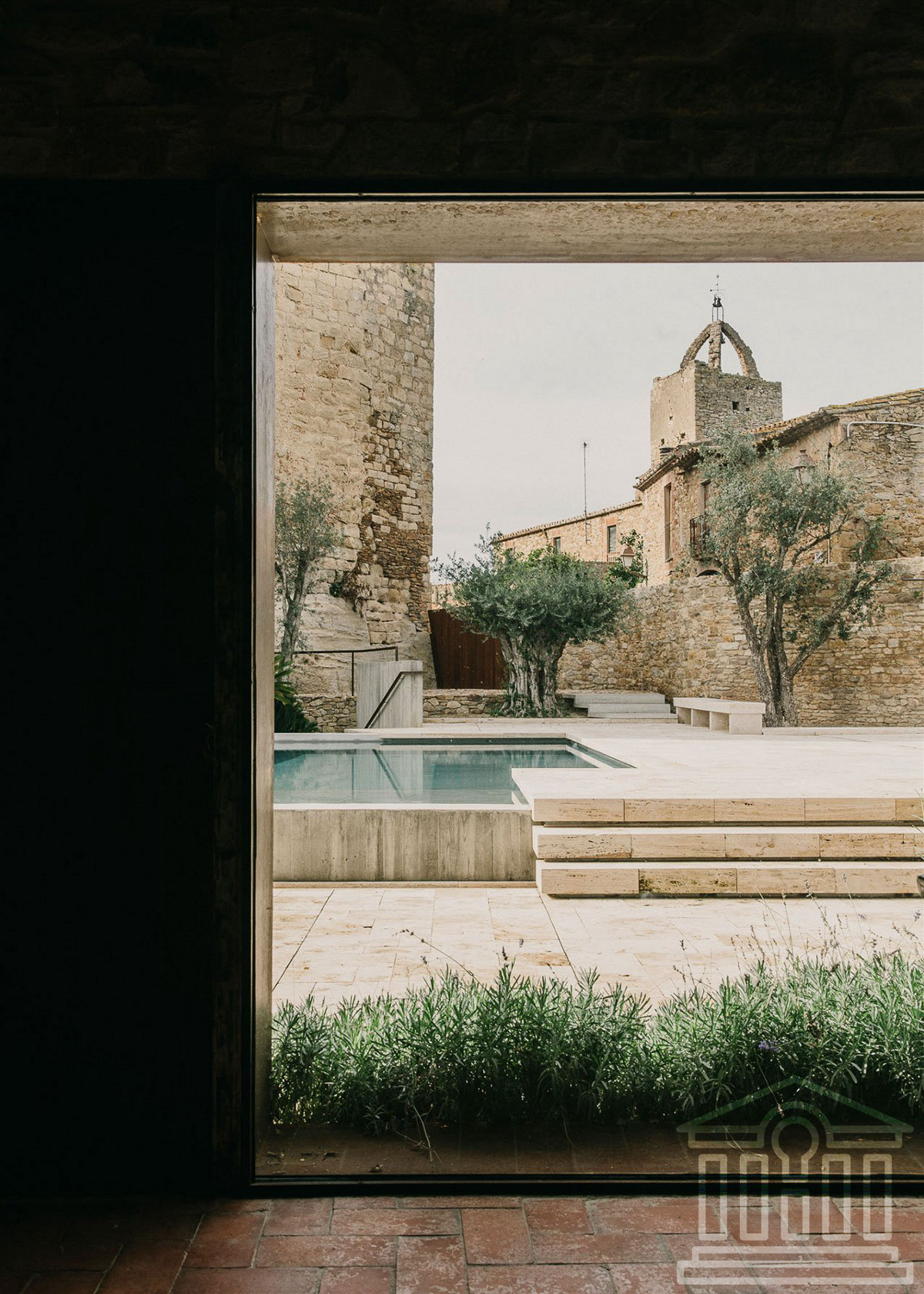 西班牙佩拉塔拉达梅苏拉建筑师的石雕花园
