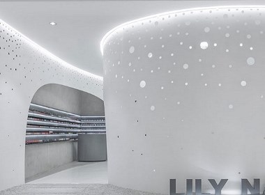 北京雅泽新百合美甲沙龙的螺旋天花板