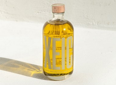 橄欖油瓶型設計和標志設計