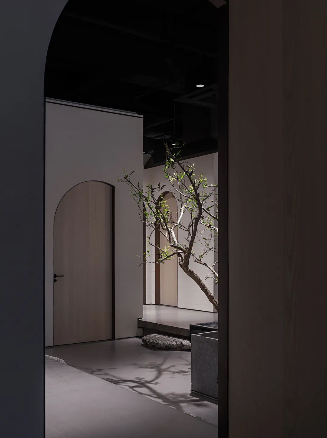 深圳市泛思特装饰工程有限公司 作品：西安一方会馆（寻求人与自然融合的诗意状态）