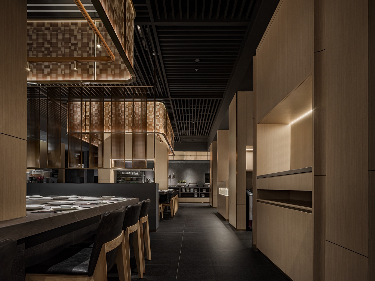 深圳餐厅设计，大渔铁板烧：氛围升腾，久违烟火